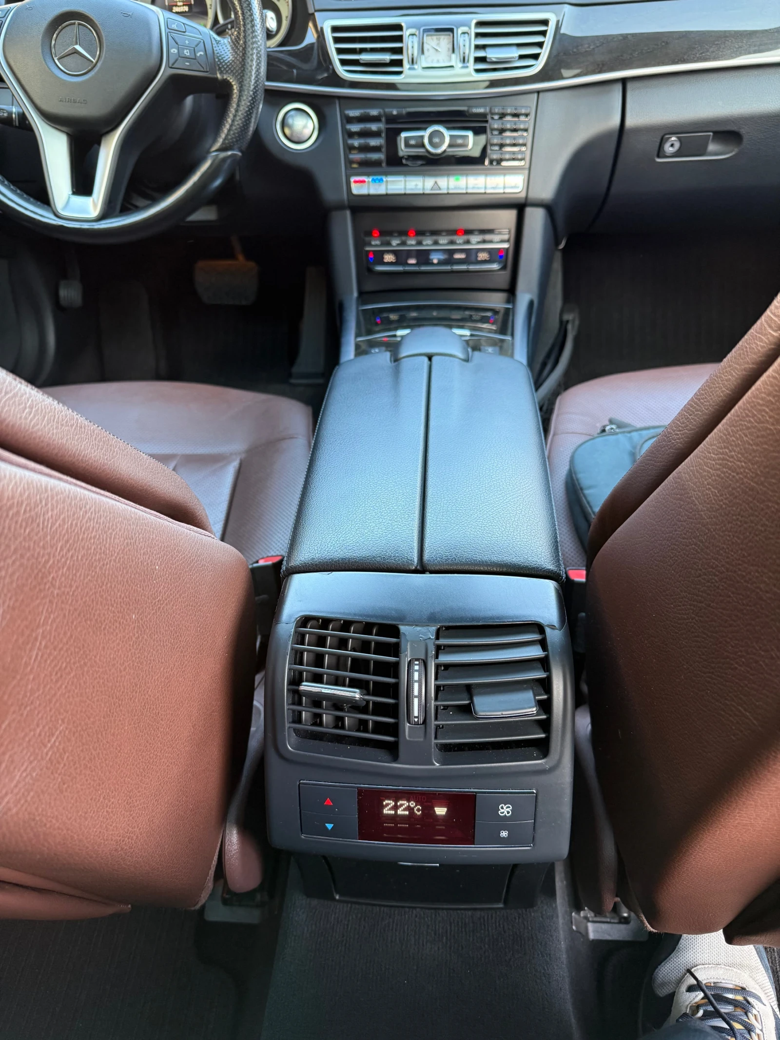 Mercedes-Benz E 250, снимка 4 - Автомобили и джипове - 55652391