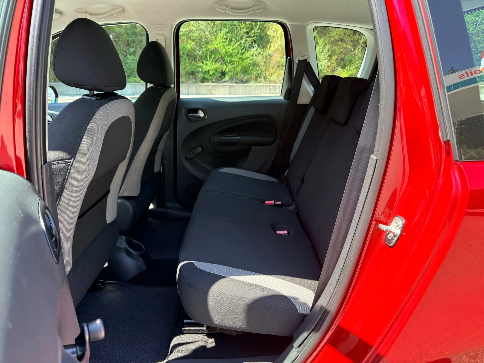 Citroen C3 Picasso 1.6HDI* FACE* EXCLUSIVE&LIMITED* Bluetooth* Темпом, снимка 9 - Автомобили и джипове - 55710765