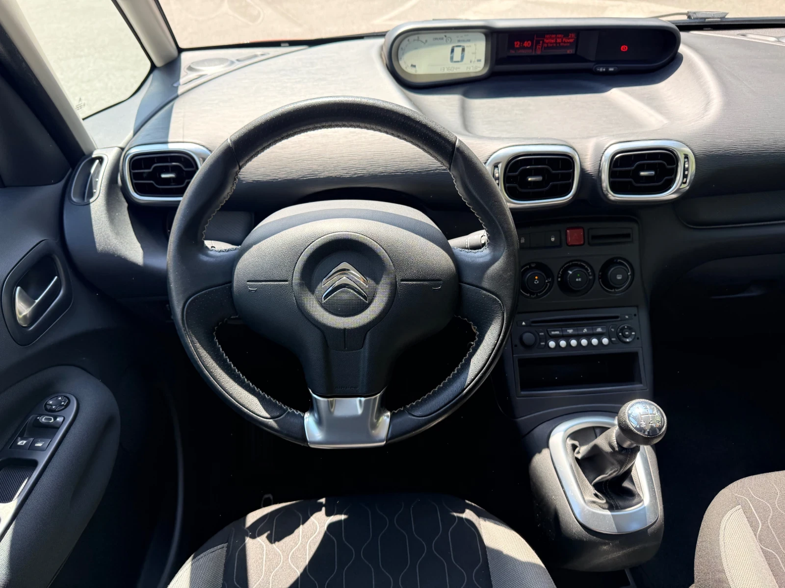 Citroen C3 Picasso 1.6HDI* FACE* EXCLUSIVE&LIMITED* Bluetooth* Темпом, снимка 12 - Автомобили и джипове - 55710765