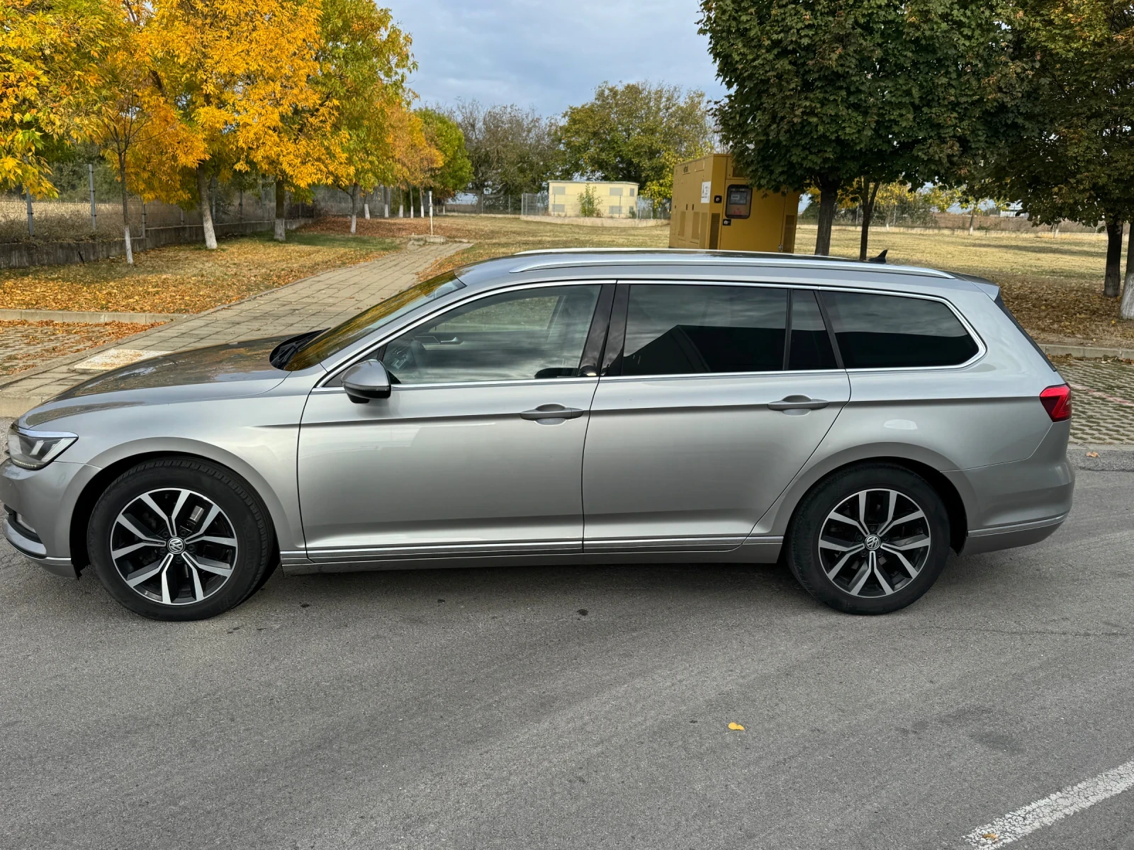 VW Passat 2.0 TDI dig dsg , снимка 5 - Автомобили и джипове - 56529007