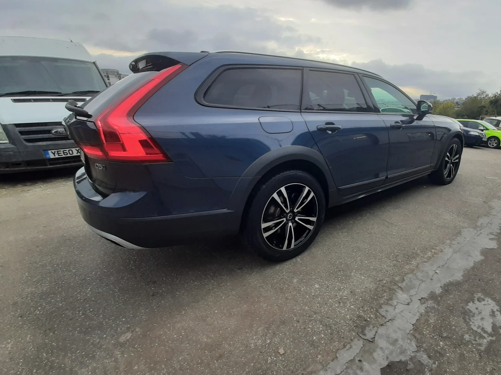 Volvo V90 Cross Country D5 AUTOMATIC, снимка 5 - Автомобили и джипове - 56713864