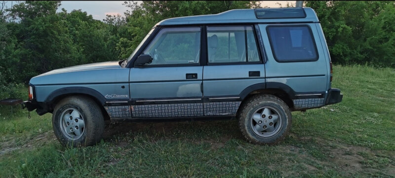 Land Rover Discovery 2.5 Tdi, снимка 4 - Автомобили и джипове - 46079156