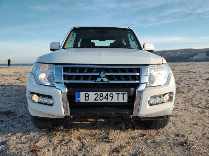 Mitsubishi Pajero 3.2 DID, снимка 16 - Автомобили и джипове - 47308773