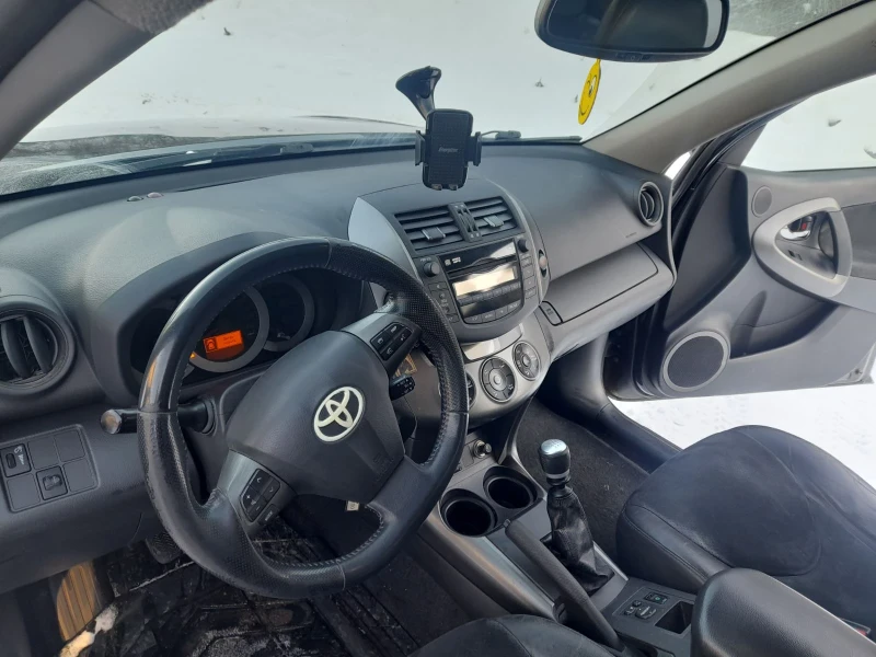 Toyota Rav4 2.2, D4D, снимка 15 - Автомобили и джипове - 49523581