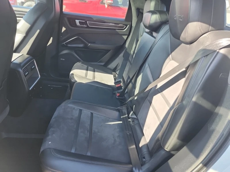 Porsche Cayenne * GTS * CARFAX * БЕЗ ПЪРВОНАЧАЛНА ВНОСКА, снимка 11 - Автомобили и джипове - 53297415