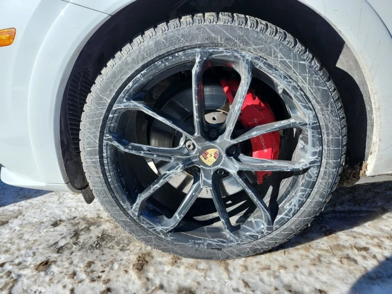 Porsche Cayenne * GTS * CARFAX * БЕЗ ПЪРВОНАЧАЛНА ВНОСКА, снимка 16 - Автомобили и джипове - 53297415