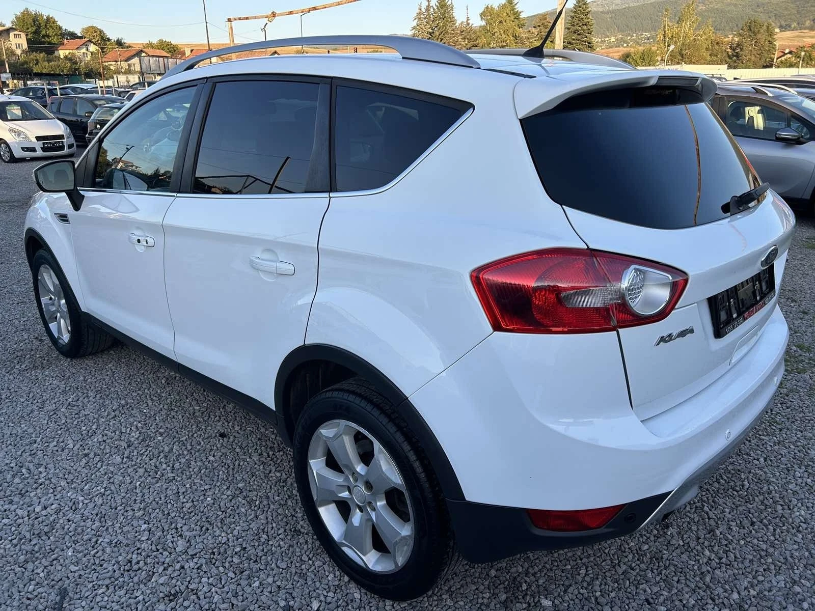 Ford Kuga  - изображение 6