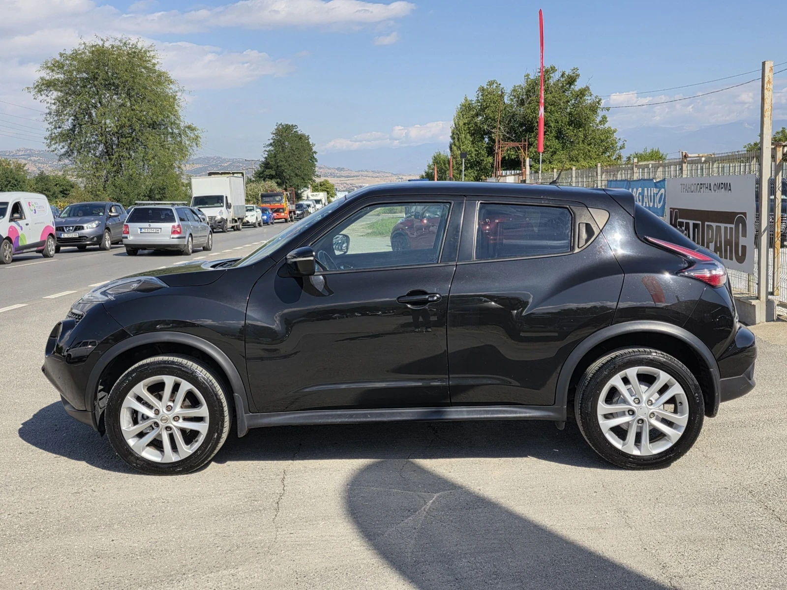 Nissan Juke 1.2 БЕНЗИН TEKNA - изображение 8