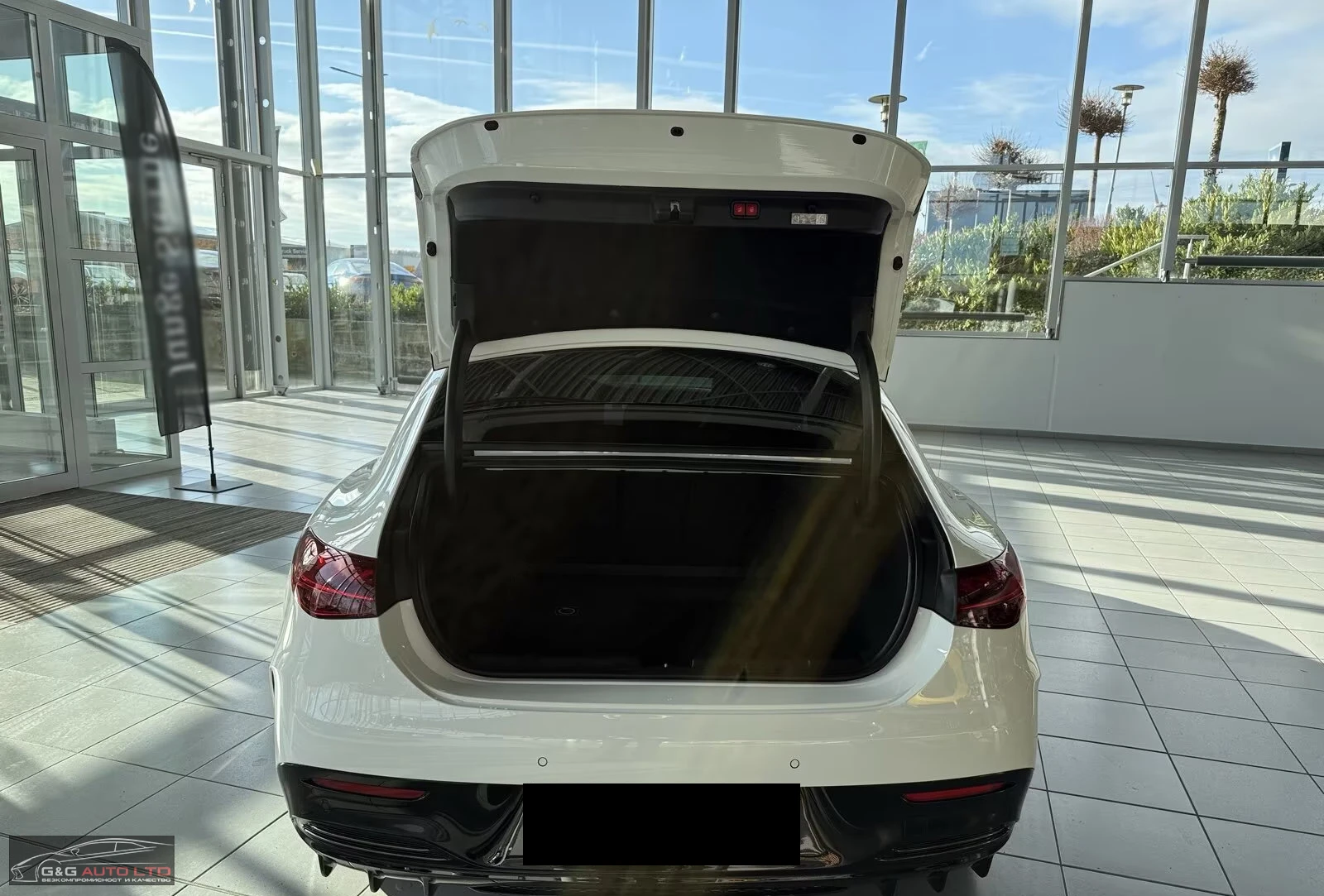 Mercedes-Benz EQE 300/245HP/AMG/HYPERSCR/NIGHT/360/BURM/941v - изображение 6