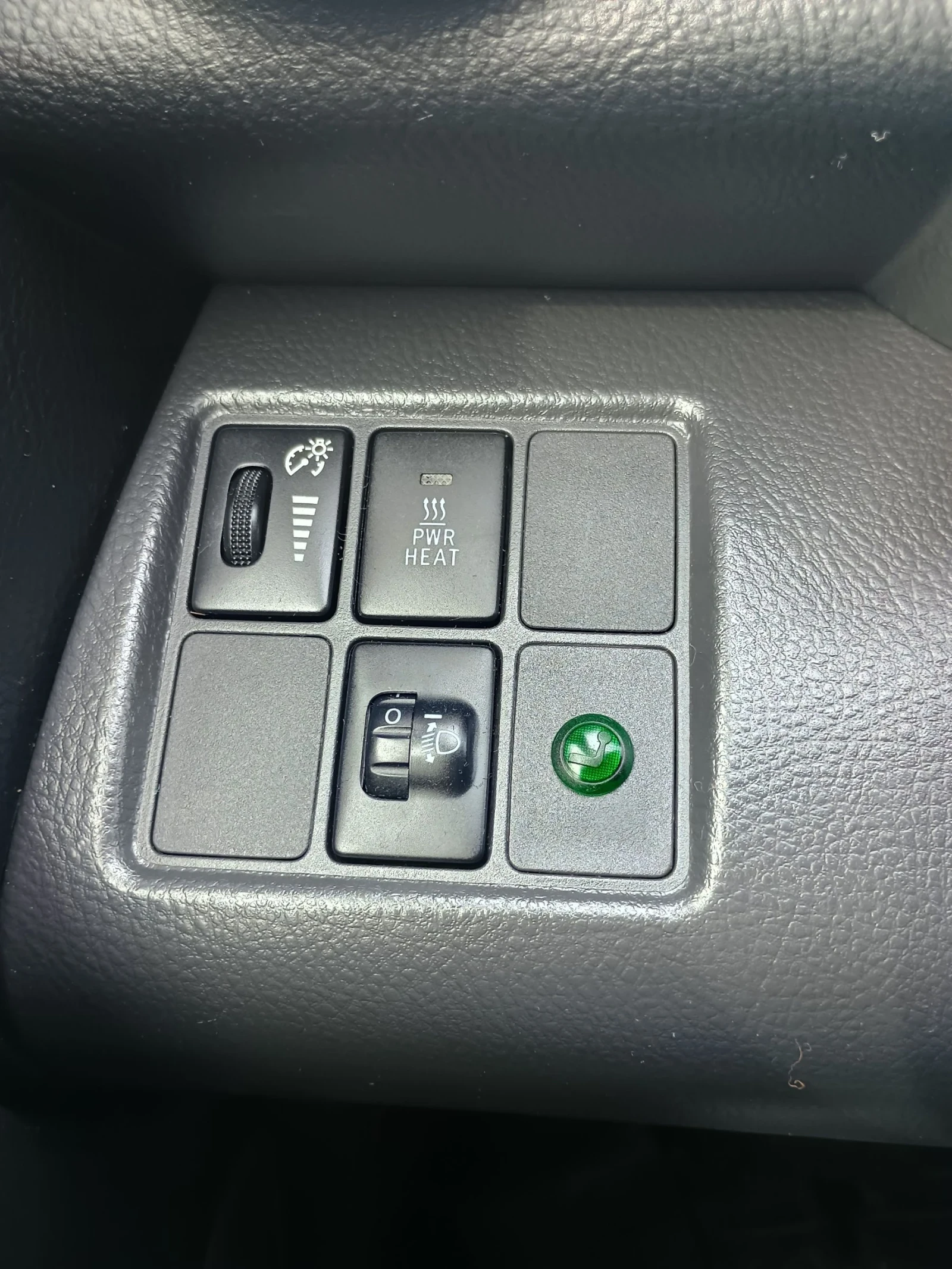 Toyota Rav4 2.2 d-cat keyles, снимка 13 - Автомобили и джипове - 54083124