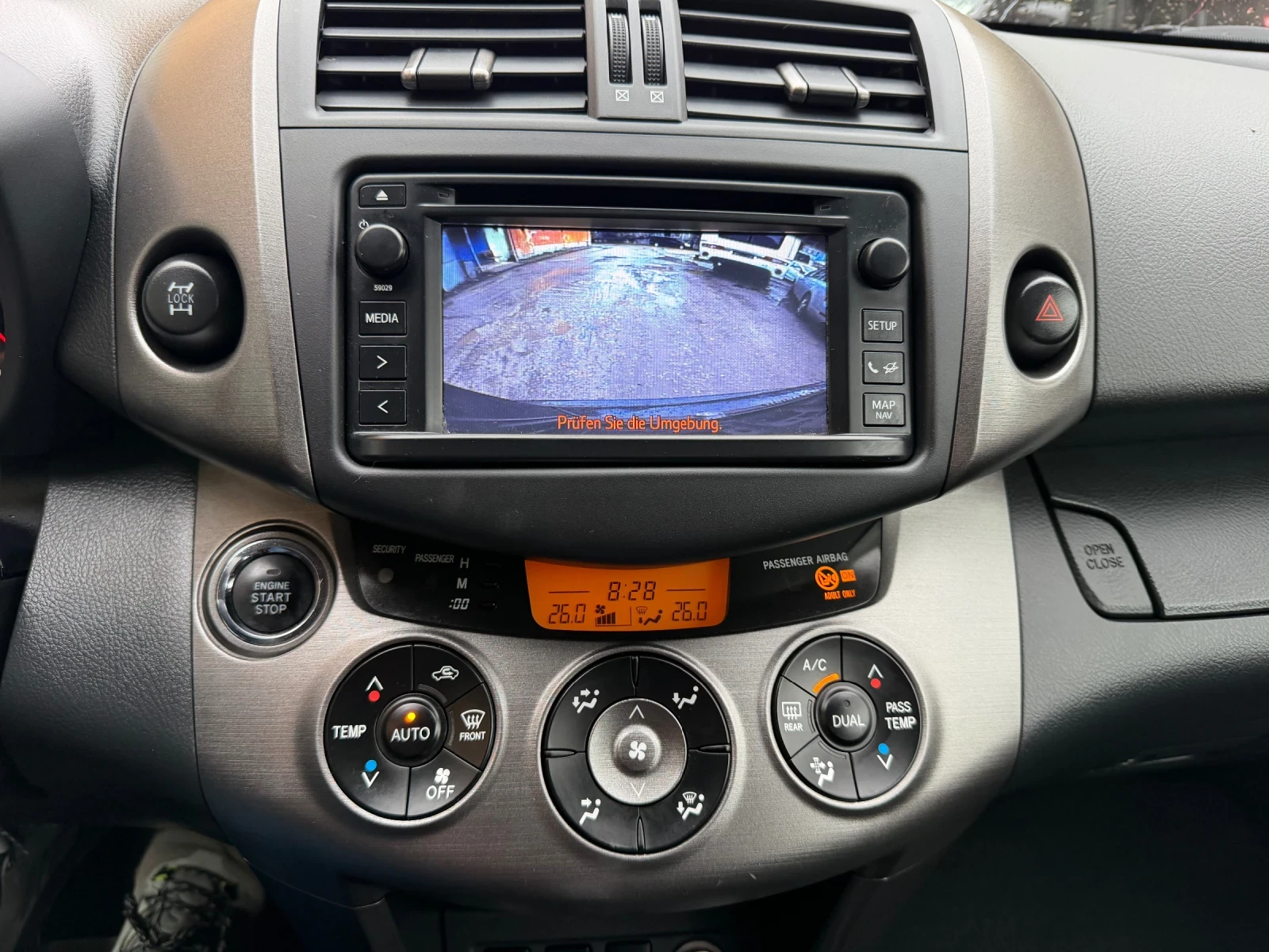 Toyota Rav4 2, 0 EБнзин , снимка 12 - Автомобили и джипове - 54087683