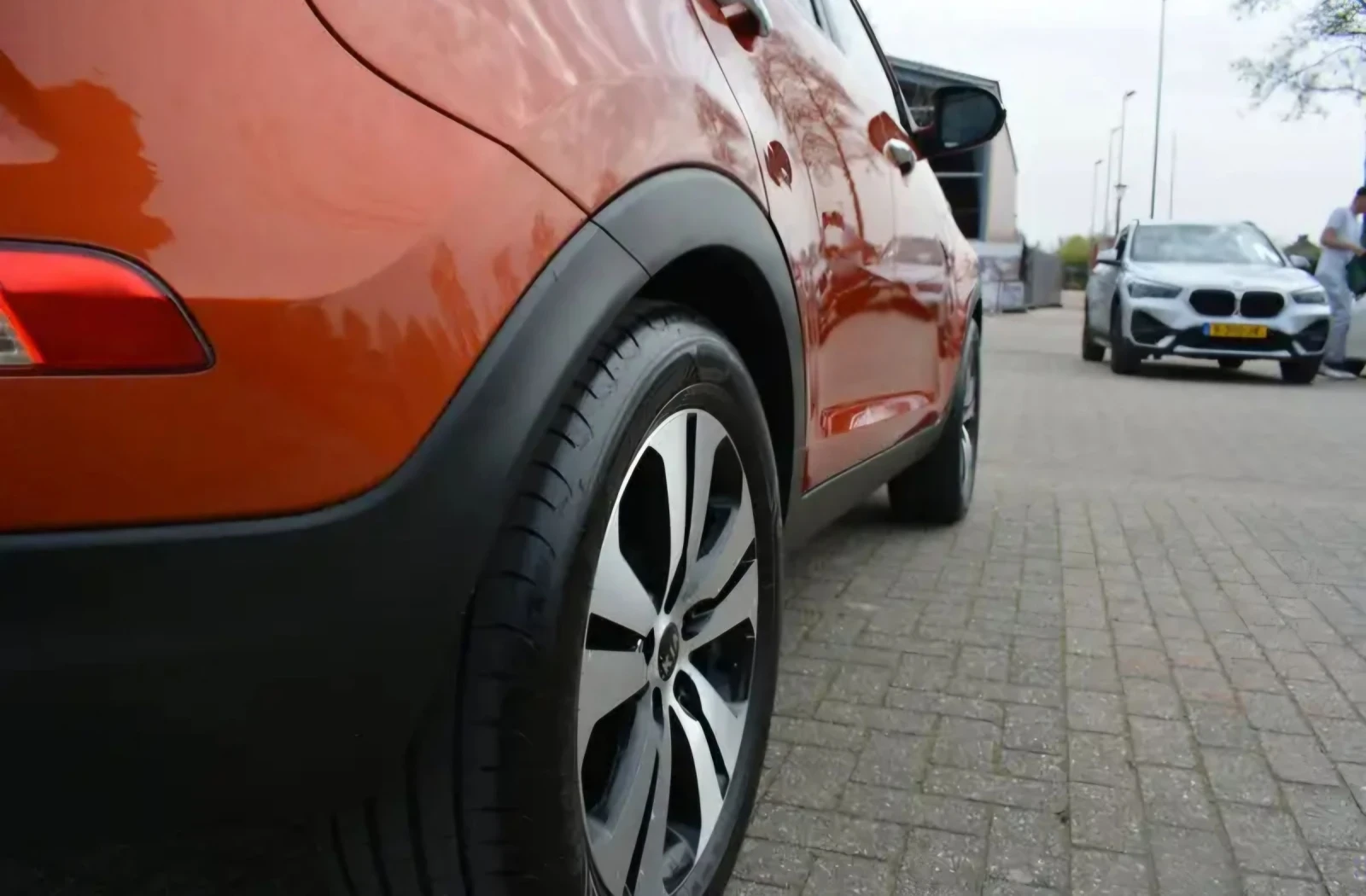 Kia Sportage 2.0-163кс. 4х4 ВСИЧКИ ЕКСТРИ, снимка 5 - Автомобили и джипове - 54214644