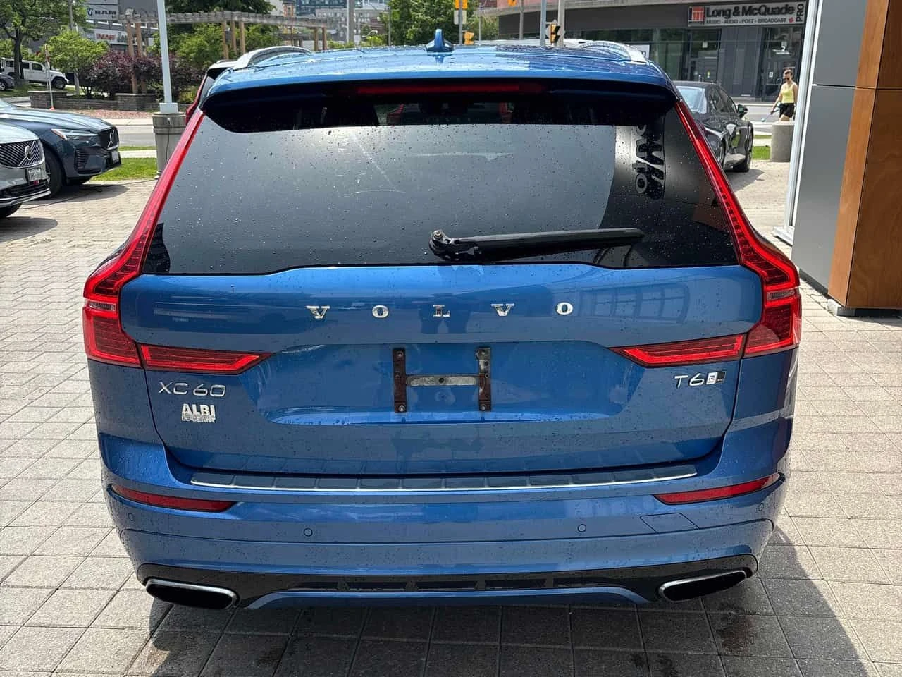 Volvo XC60 R Design | CARFAX | БЕЗ ПЪРВОНАЧАЛНА ВНОСКА, снимка 5 - Автомобили и джипове - 55106149