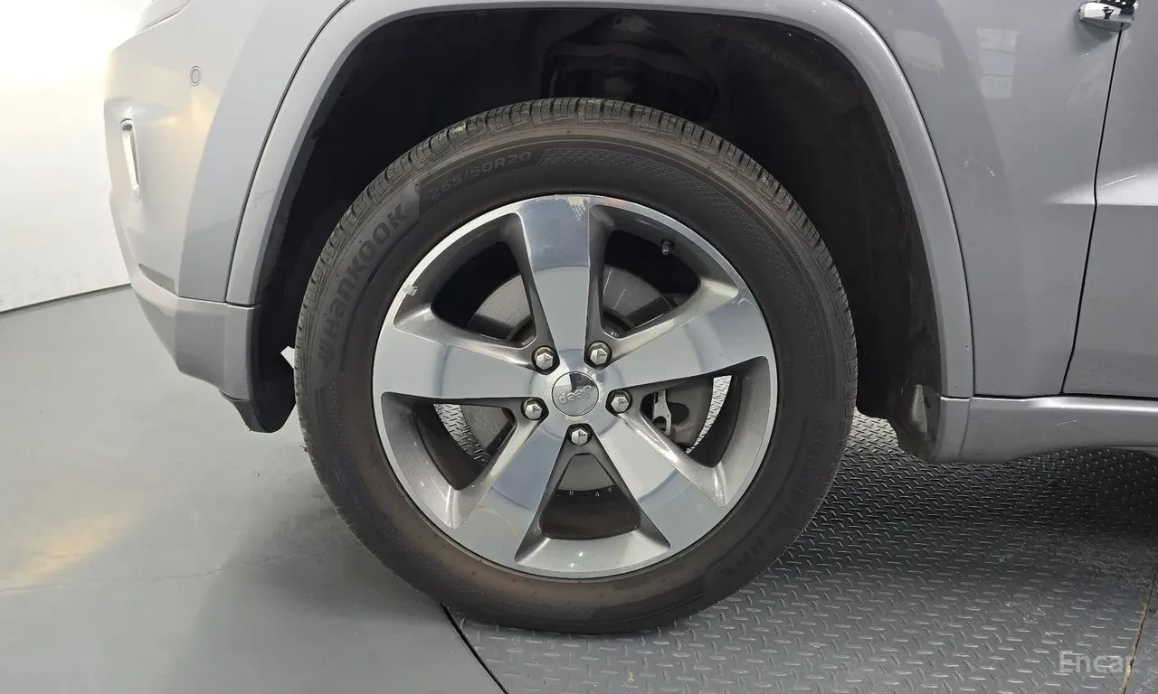 Jeep Grand cherokee OVERLAND | DISTRONIC | ПАНОРАМА | ОБДУХВАНЕ, снимка 5 - Автомобили и джипове - 55277569