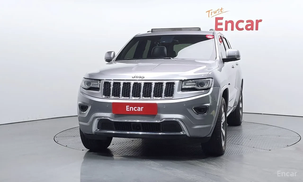 Jeep Grand cherokee OVERLAND | DISTRONIC | ПАНОРАМА | ОБДУХВАНЕ, снимка 3 - Автомобили и джипове - 55277569