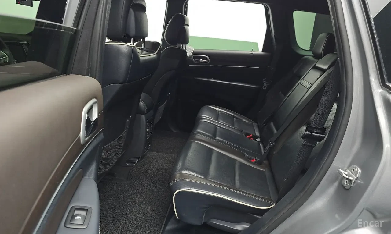 Jeep Grand cherokee OVERLAND | DISTRONIC | ПАНОРАМА | ОБДУХВАНЕ, снимка 12 - Автомобили и джипове - 55277569