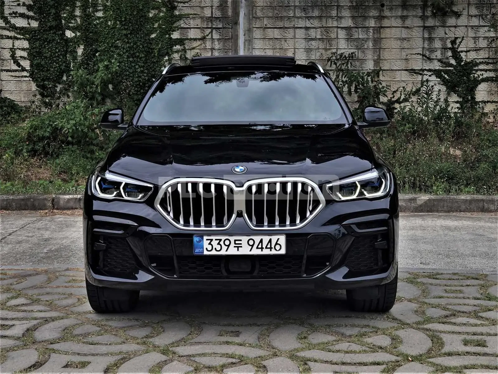 BMW X6 XDRIVE40I M SPORT + /360CAM/PANORAMA/OБДУХ, снимка 3 - Автомобили и джипове - 55431858