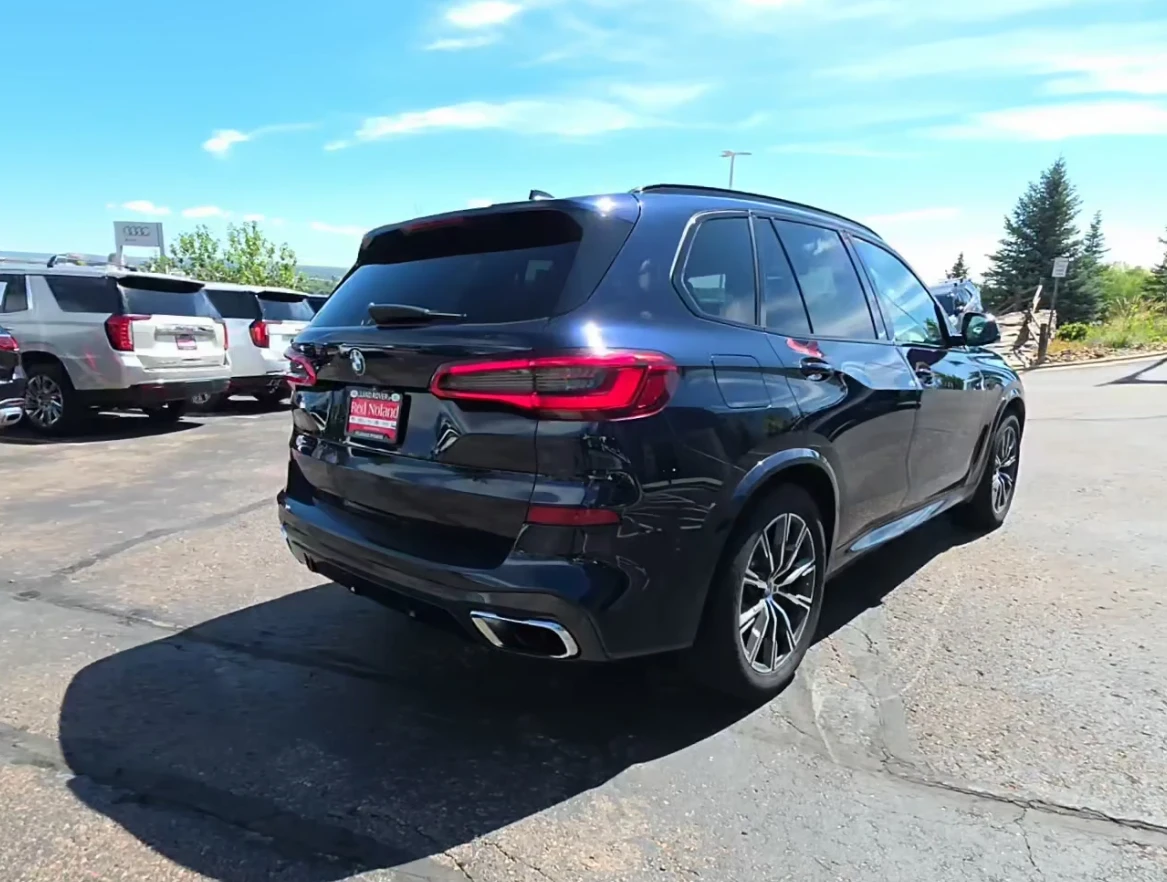 BMW X5 xDrive50i* CARFAX* ДИСТРОНИК * М ПАКЕТ, снимка 6 - Автомобили и джипове - 55530978