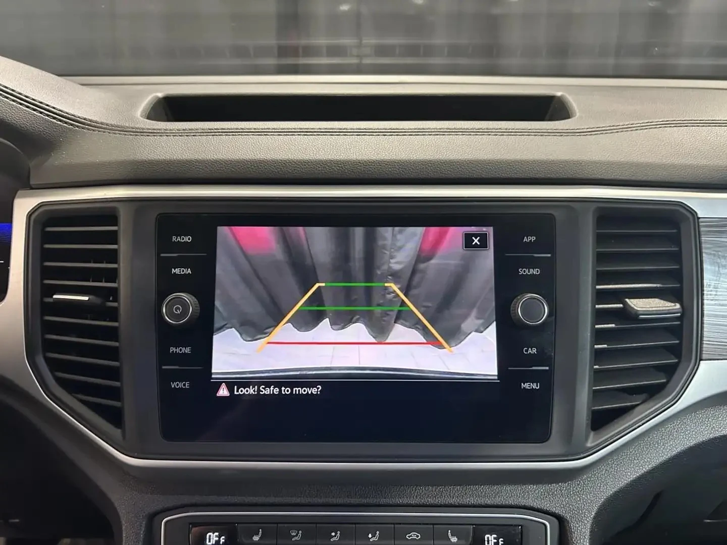 VW Atlas Cross Sport Comfortline 3.6 FSI 4MOTION , снимка 17 - Автомобили и джипове - 55711441