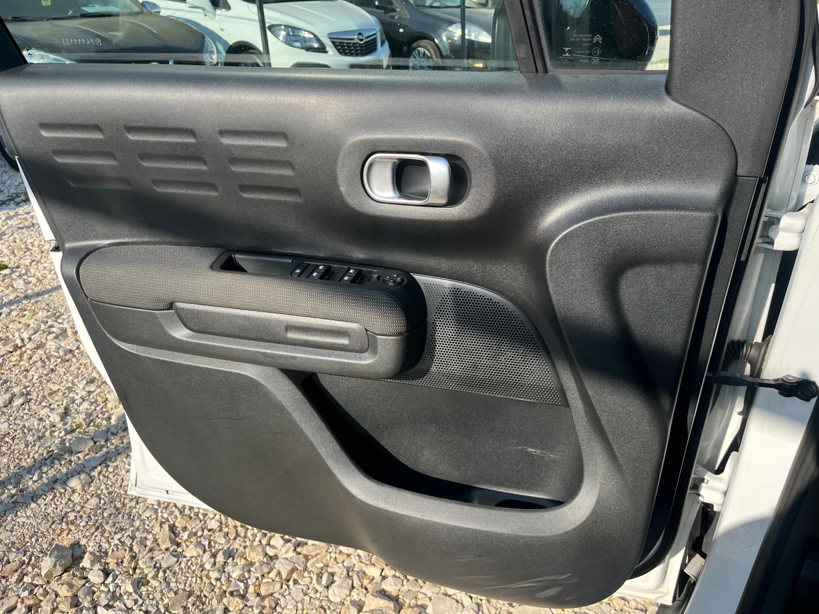 Citroen C3 Aircross 1.5, снимка 11 - Автомобили и джипове - 56015367