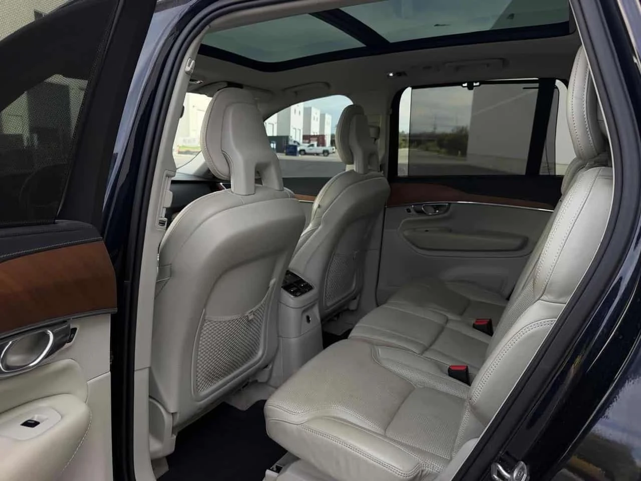 Volvo Xc90 * AWD 5dr T8 Inscription * CARFAX * БЕЗ ПЪРВОНАЧАЛ, снимка 10 - Автомобили и джипове - 56243042