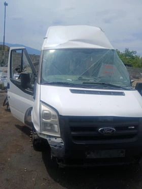  Ford Tourneo