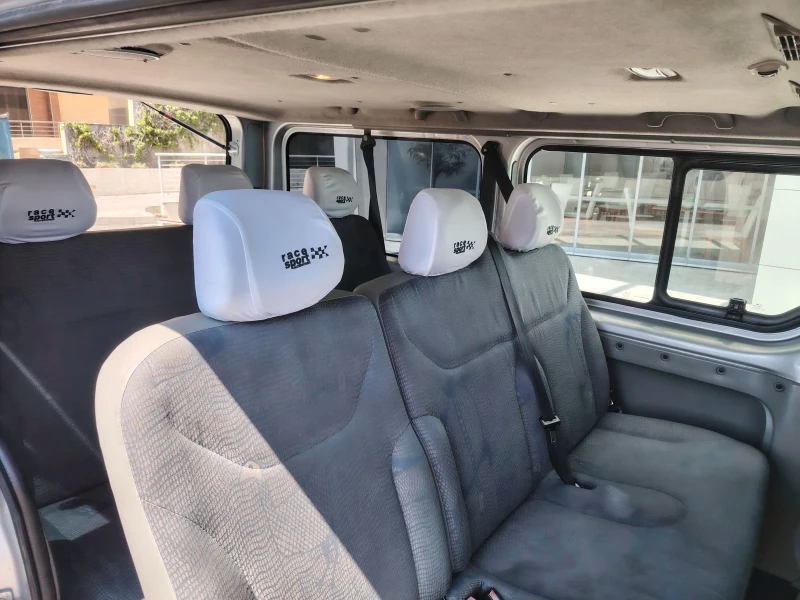 Renault Trafic 2.5 дизел 8+ 1 дълга база, снимка 8 - Бусове и автобуси - 53174248