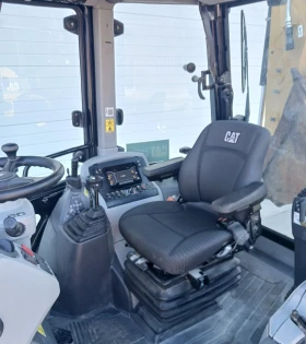 Багер Cat 428, снимка 9