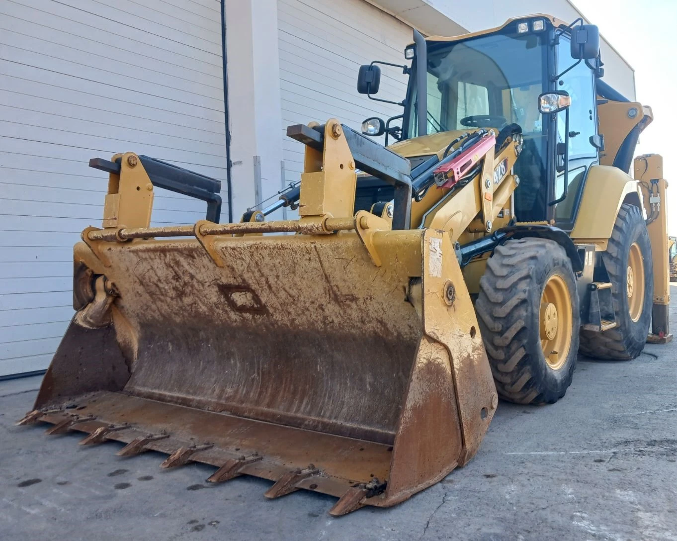 Багер Cat 428, снимка 2 - Индустриална техника - 53811538