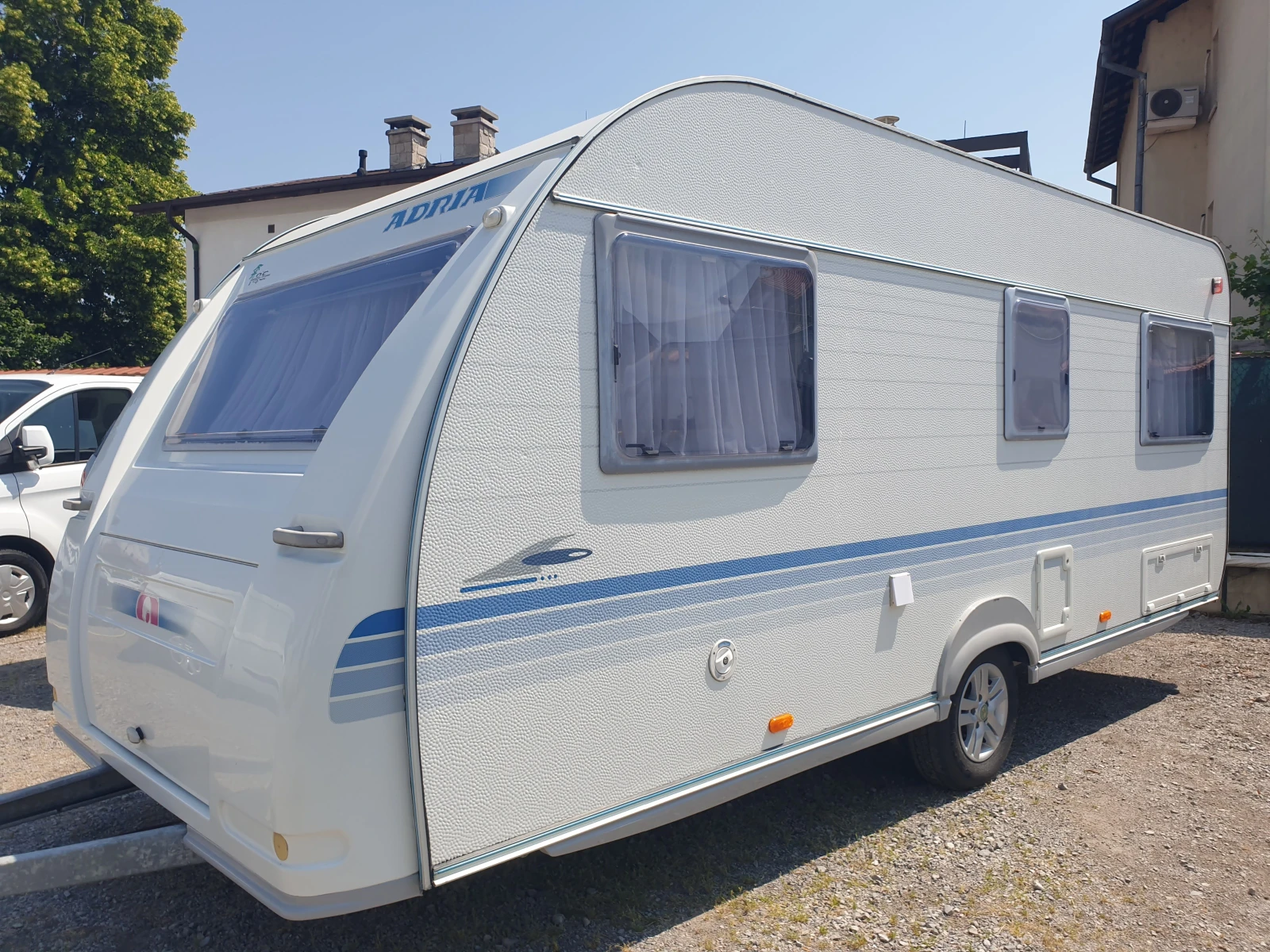 Каравана Adria ADORA 512 - изображение 3