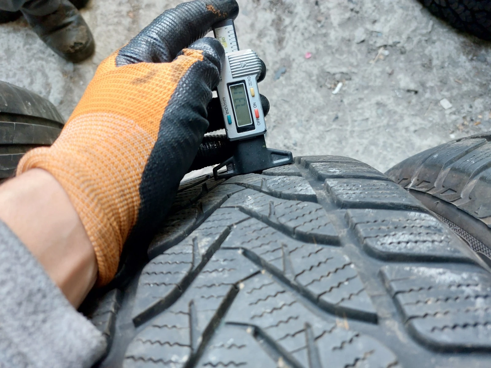 ���� 235/60R18 | Mobile.bg � ����������� 4