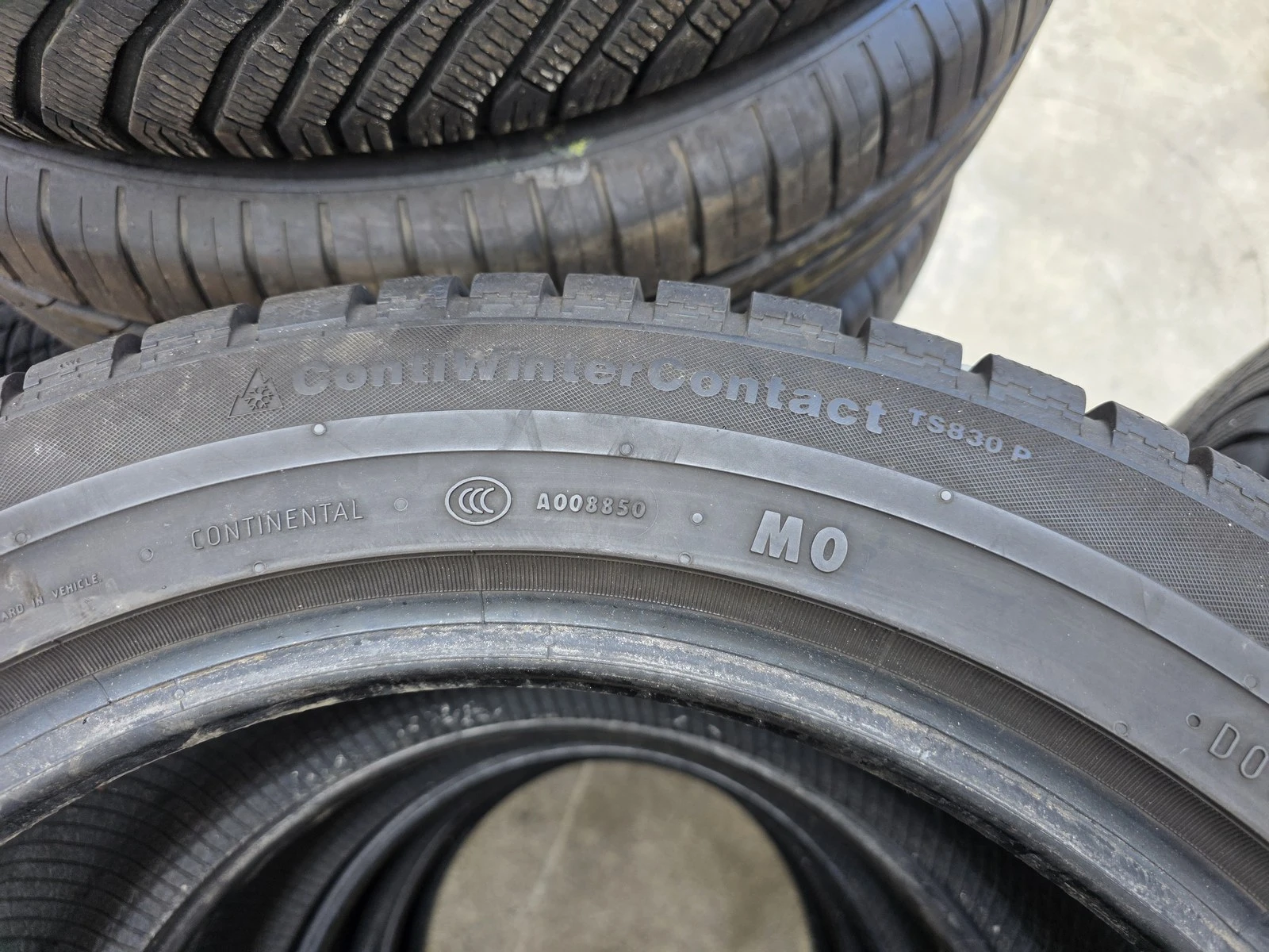 Гуми Зимни 255/45R17, снимка 10 - Гуми и джанти - 56664366
