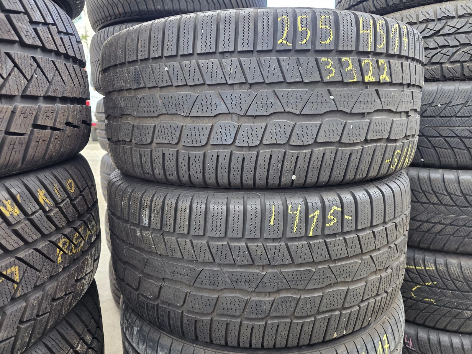 Гуми Зимни 255/45R17, снимка 5 - Гуми и джанти - 56664366