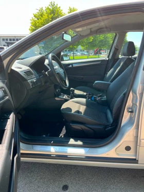 Opel Astra 1.7 101кс 2009г на реални  079468км, снимка 8