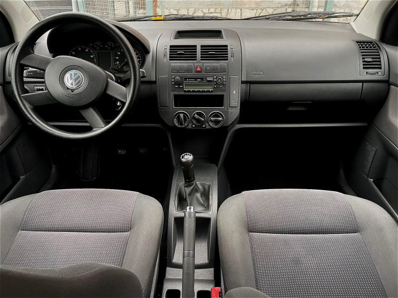 VW Polo 1.2i  12v Климатик, снимка 7 - Автомобили и джипове - 46084424