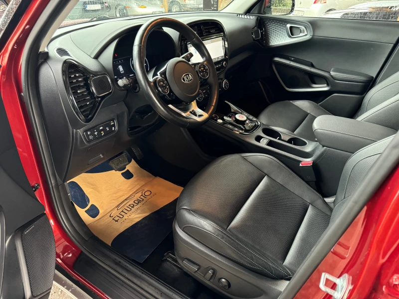 Kia Soul 64kWh-204k.c.PREMIUM, DISTRONIK, HEAD UP, CCS, FUL, снимка 11 - Автомобили и джипове - 47228692