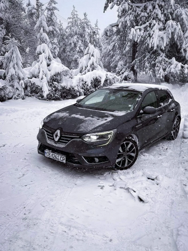 Renault Megane BOSE EDITION , снимка 2 - Автомобили и джипове - 47792672