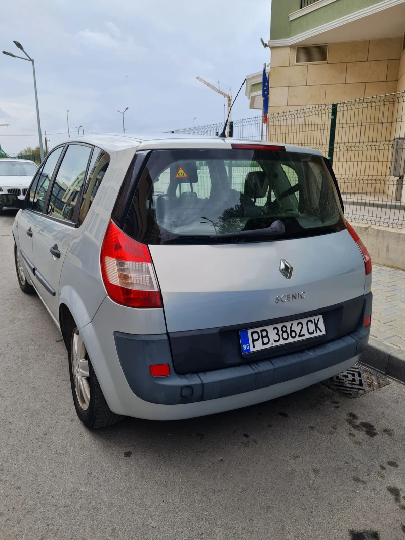 Renault Scenic 1.4, снимка 3 - Автомобили и джипове - 48002418