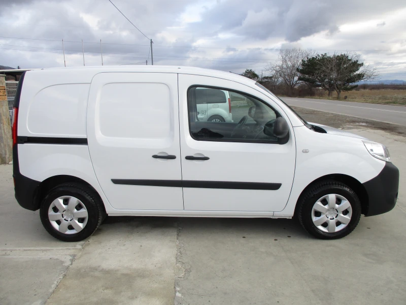 Renault Kangoo 1.5/ДИЗЕЛ/110кс/КАТО НОВА, снимка 3 - Автомобили и джипове - 48480860