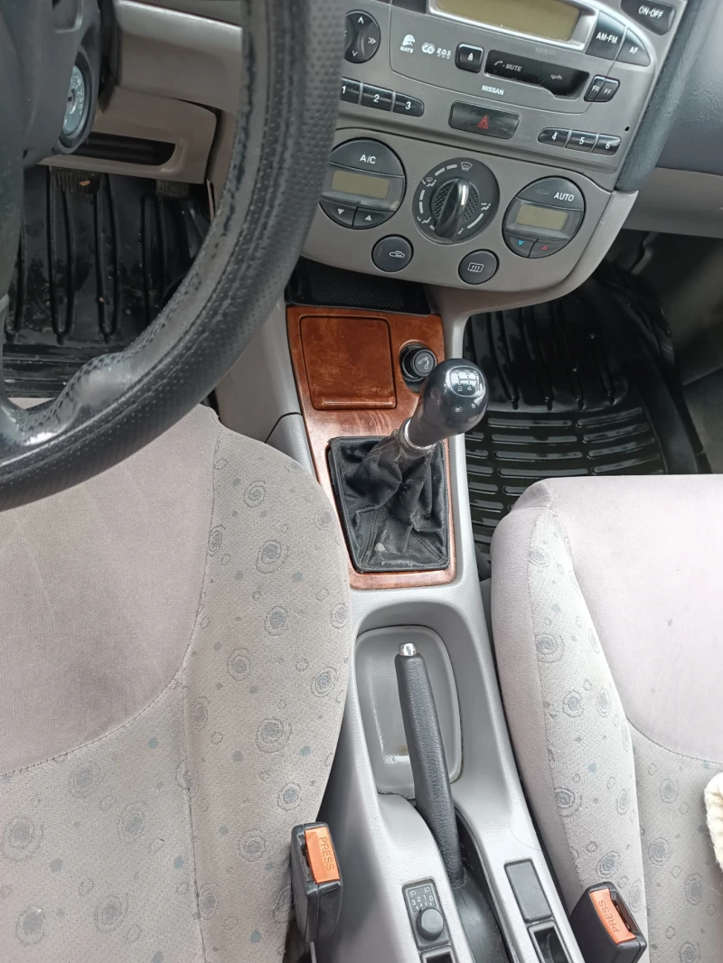 Nissan Primera, снимка 4 - Автомобили и джипове - 49328930