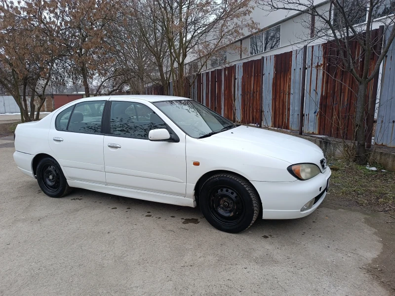 Nissan Primera, снимка 1 - Автомобили и джипове - 49328930