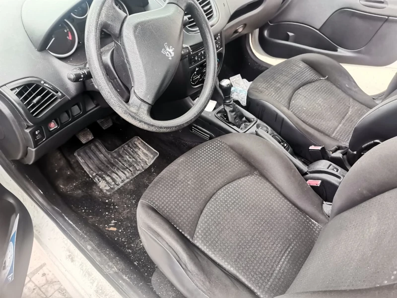 Peugeot 206 1.1 hfx 206+ , снимка 8 - Автомобили и джипове - 49853334