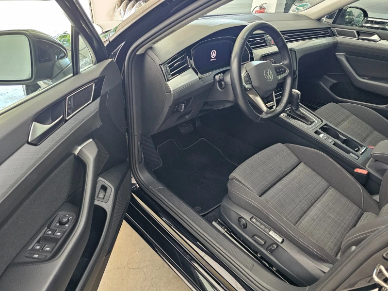 VW Passat 2.0TDI 4Motion&#34;Dig Cockpit&#34;IQ.LIGHT-Matrix, снимка 6 - Автомобили и джипове - 51233917