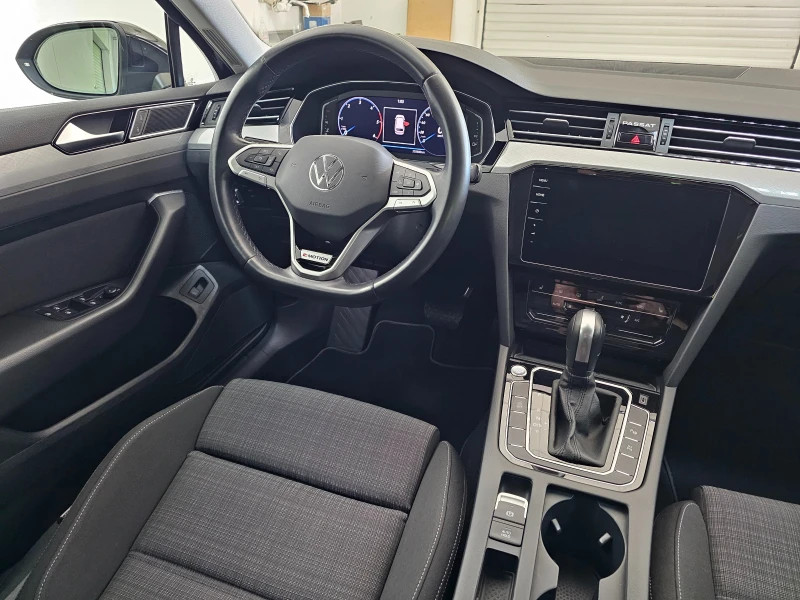 VW Passat 2.0TDI 4Motion&#34;Dig Cockpit&#34;IQ.LIGHT-Matrix, снимка 7 - Автомобили и джипове - 51233917