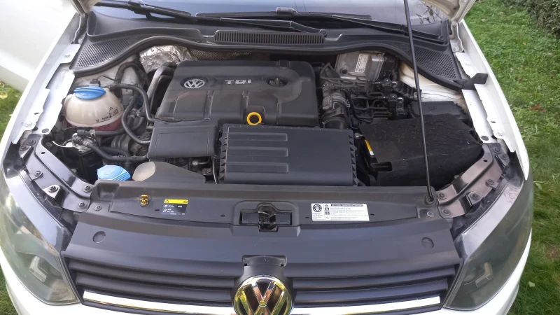 VW Polo, снимка 10 - Автомобили и джипове - 52617920