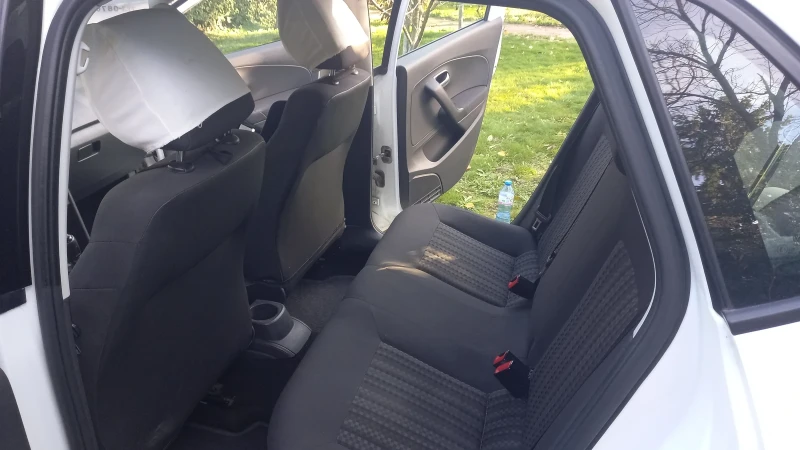 VW Polo, снимка 8 - Автомобили и джипове - 52617920