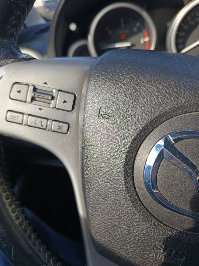 Mazda 6 КАПАРИРАНА   2.0 diesel , снимка 13 - Автомобили и джипове - 52875673