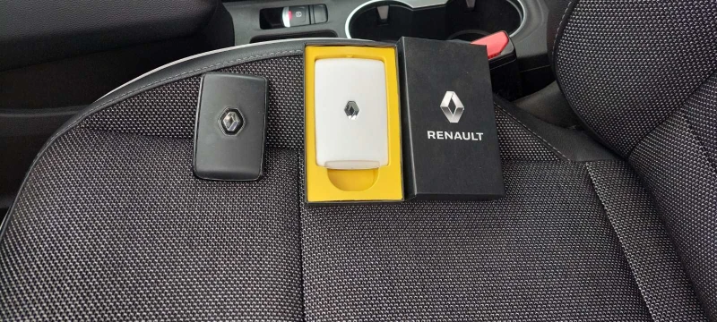 Renault Captur 1.0 бензин/газ EUR 6D, снимка 8 - Автомобили и джипове - 52883556