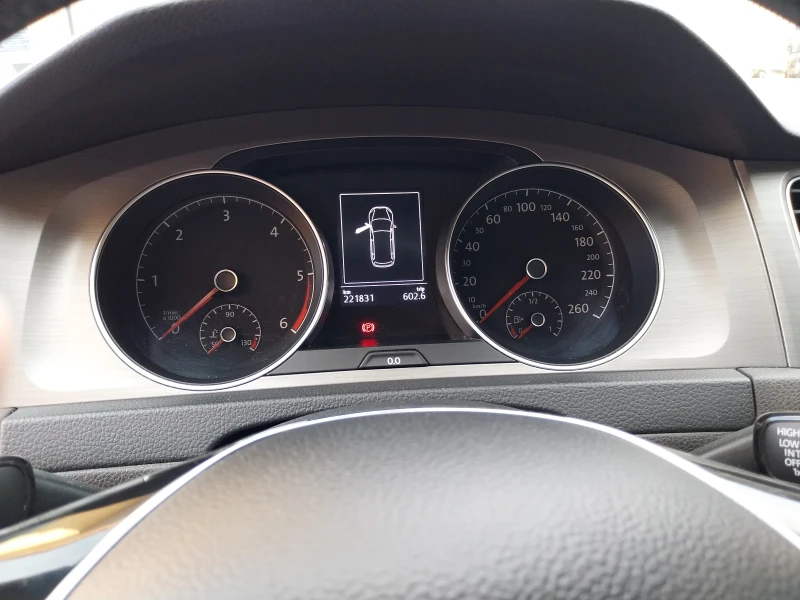 VW Golf, снимка 5 - Автомобили и джипове - 52960951