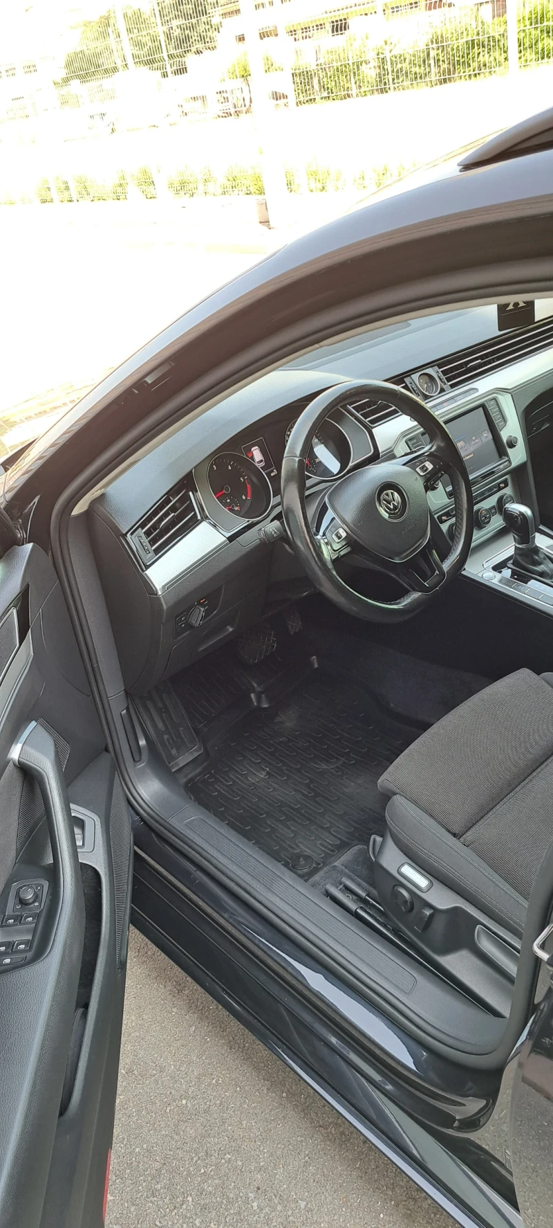 VW Passat 2.0 TDI, снимка 9 - Автомобили и джипове - 53115157